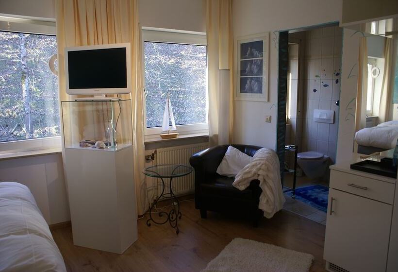 スタンダードシングルルーム, Storchen