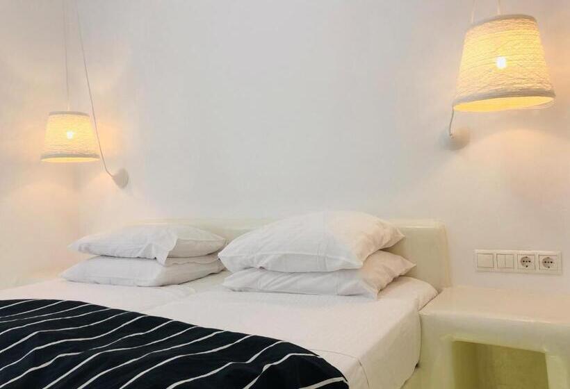 חדר דלוקס עם מרפסת, Taki S Guests