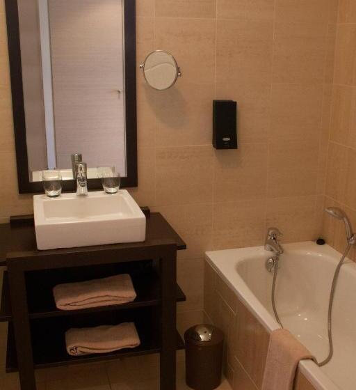 디럭스 룸, Logis Hôtel Terre De Loire