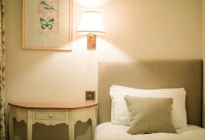 标准间, The Old Fourpenny