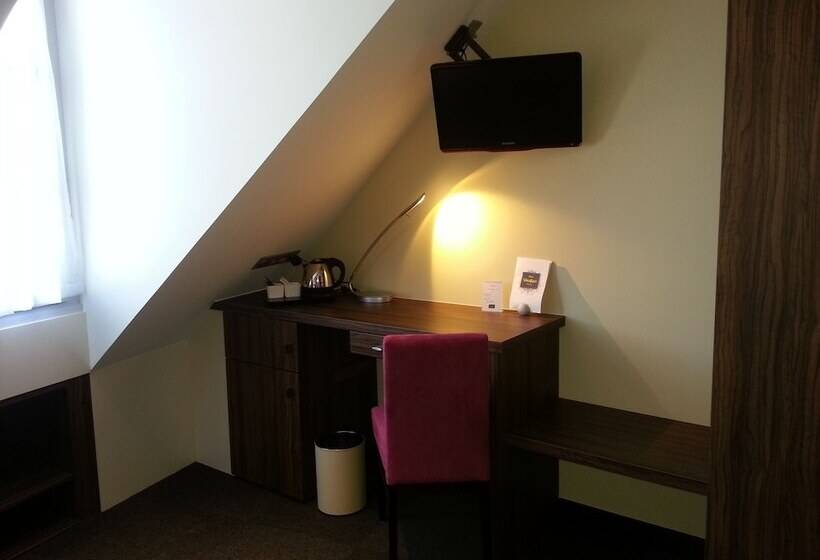 Семейный Номер, Vauban