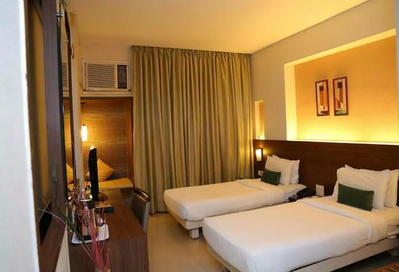 Suite, Vihangs Inn