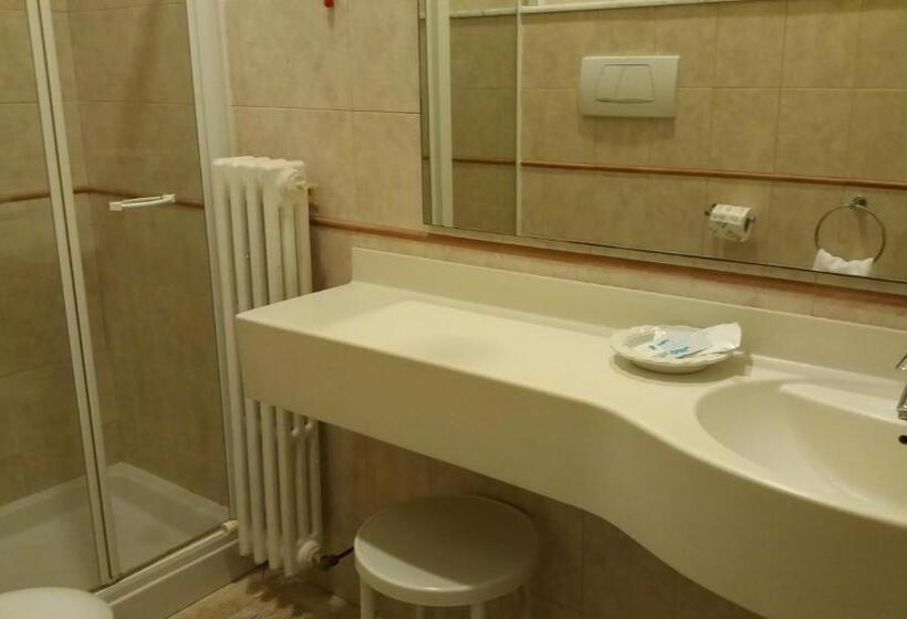 غرفة إقتصادية, Albergo Italia