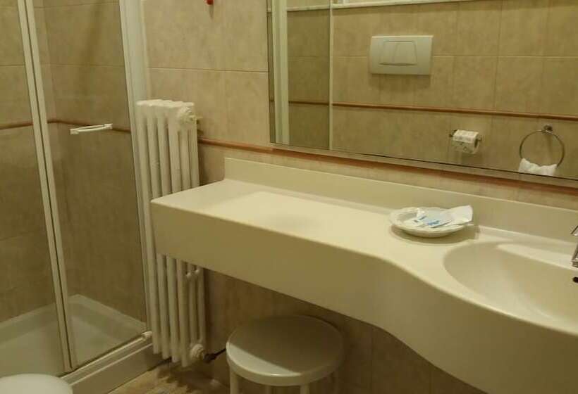 غرفة إقتصادية, Albergo Italia