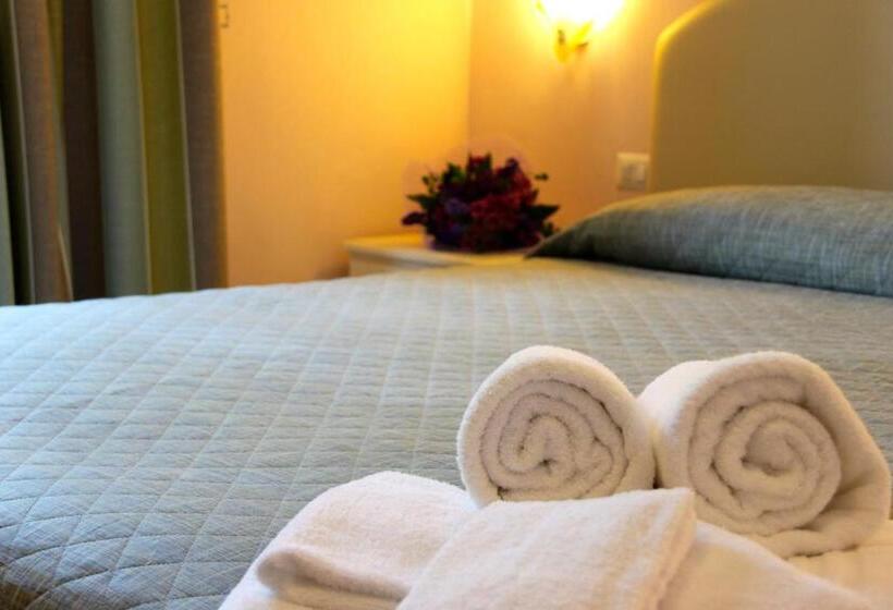 Standaard Driepersoonskamer, B&b Alma