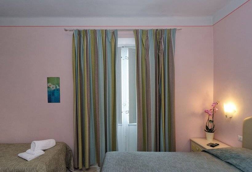 Standaard Driepersoonskamer, B&b Alma