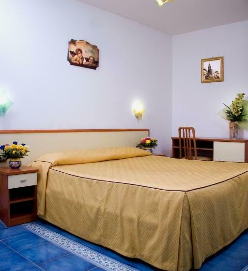 غرفة قياسية مزوَّدة بشُرفة, Meublè Casa Mannini Rooms