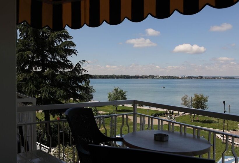 レイクビュースタンダードルーム, Campanello