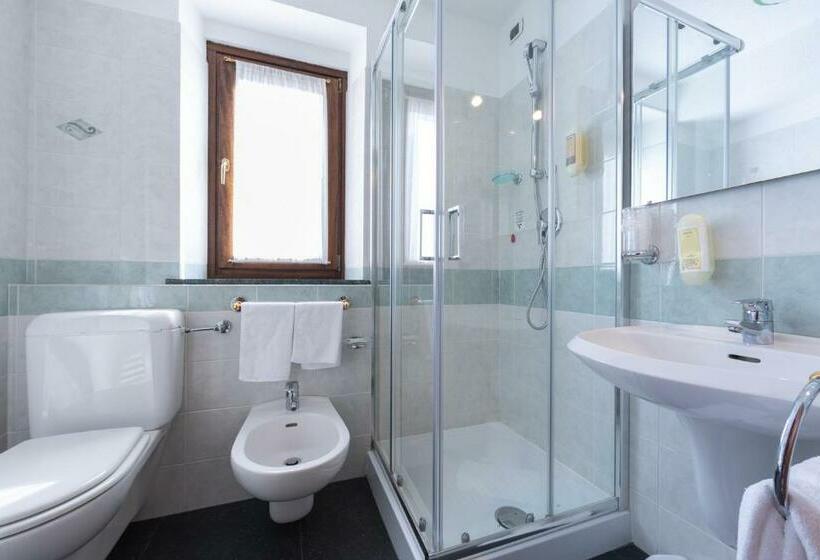 غرفة قياسية مزوَّدة بشُرفة, Du Glacier