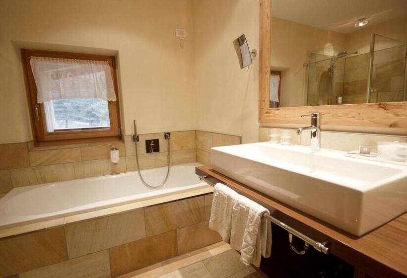 Люкс, Gran Paradiso