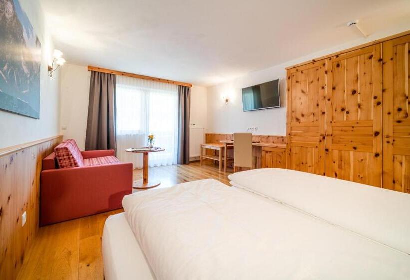 Номер Стандарт Вид на Сад, Hohe Gaisl