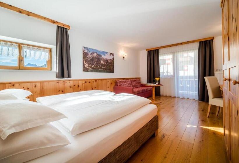 Номер Стандарт Вид на Сад, Hohe Gaisl