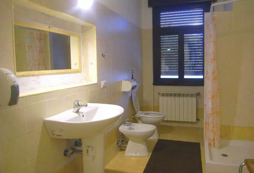 اتاق استاندارد, Hostel Colours