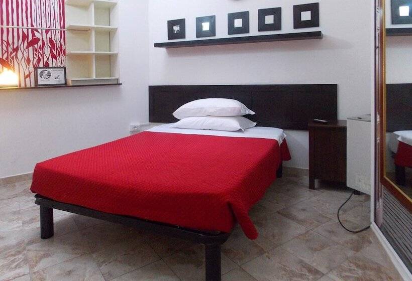 스탠다드 트리플 룸, Hostel Colours