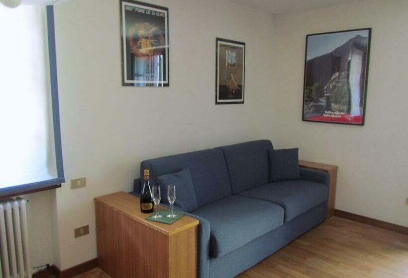 استودیوی استاندارد, Il Piccolo Residence