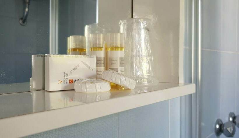 ロマンチックな部屋, Isola Lo Scoglio