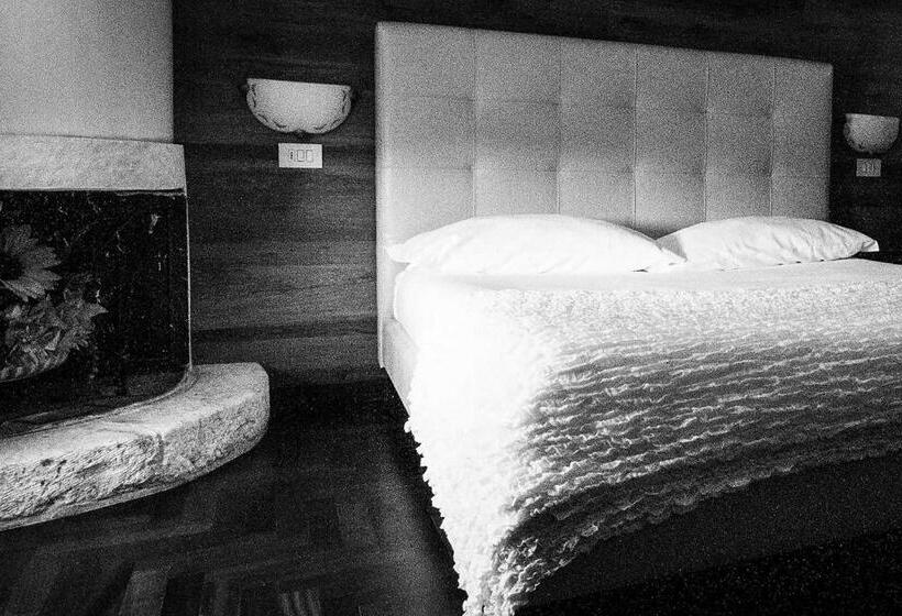 غرفة قياسية ثلاثية, Lo Chalet Da Ilaria