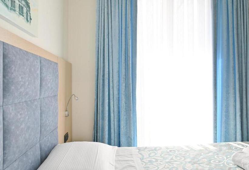 标准间带湖景, Marco's