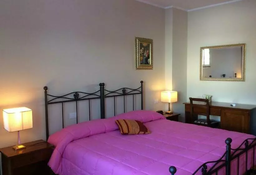 Superior-huone, Relais Forti