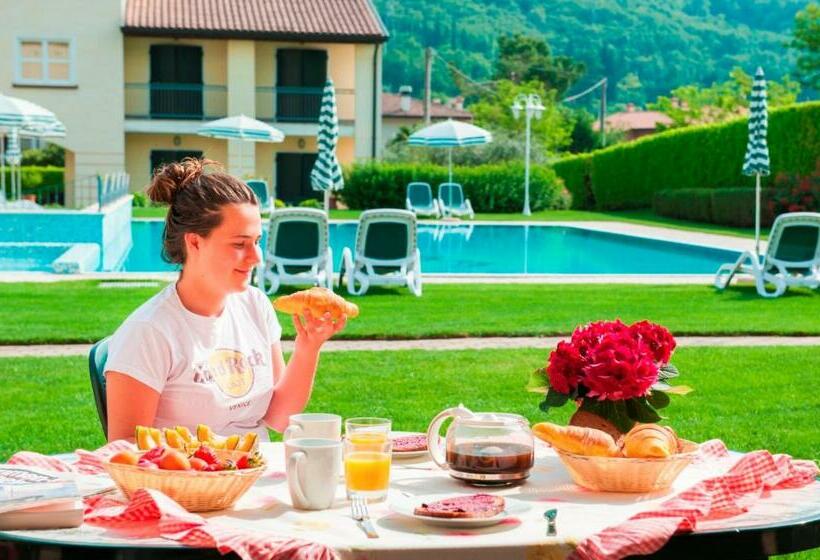 Апартаменты 2 Спальни, Residence Corte Delle Rose