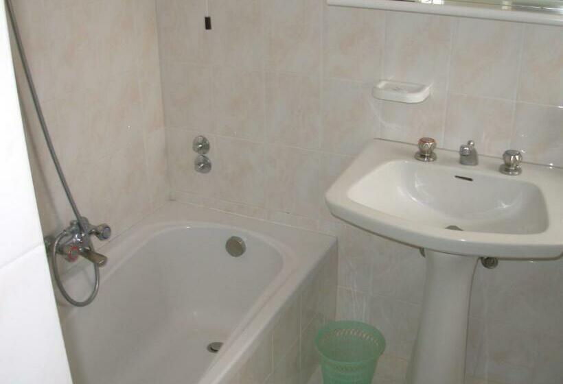 غرفة قياسية فردية, Saturno