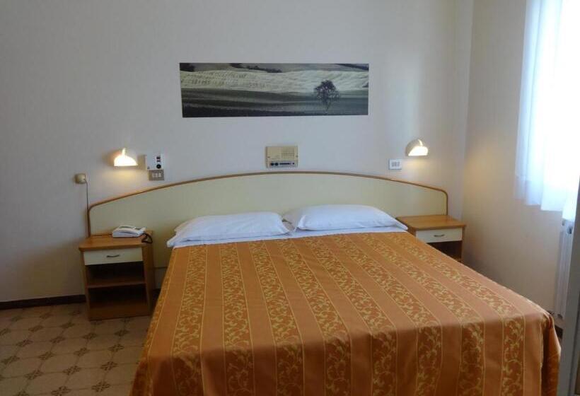 غرفة قياسية, Saturno