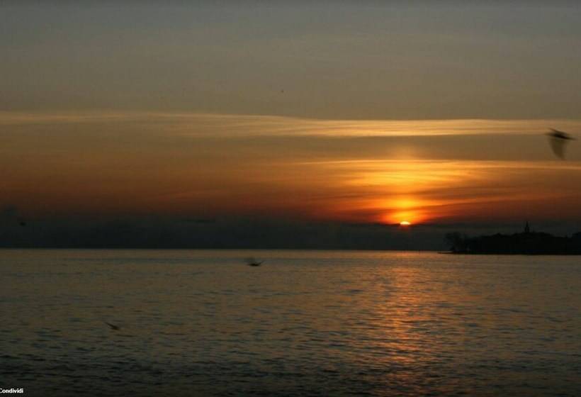 חדר סטנדרט נוף לאגם, Sole