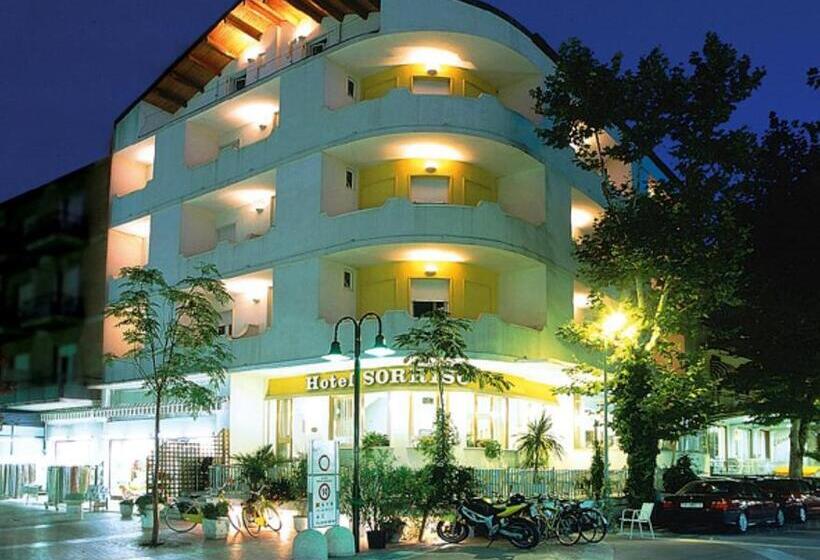 חדר סטנדרט לשלושה, Sorriso