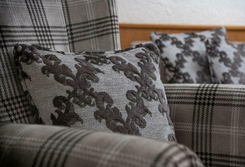 חדר סטודיו סטנדרד, Tyrol