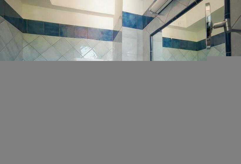 Quarto Estandar com Sacada, Villa Hermosa