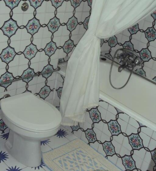 이코노미 룸, Villa Hermosa