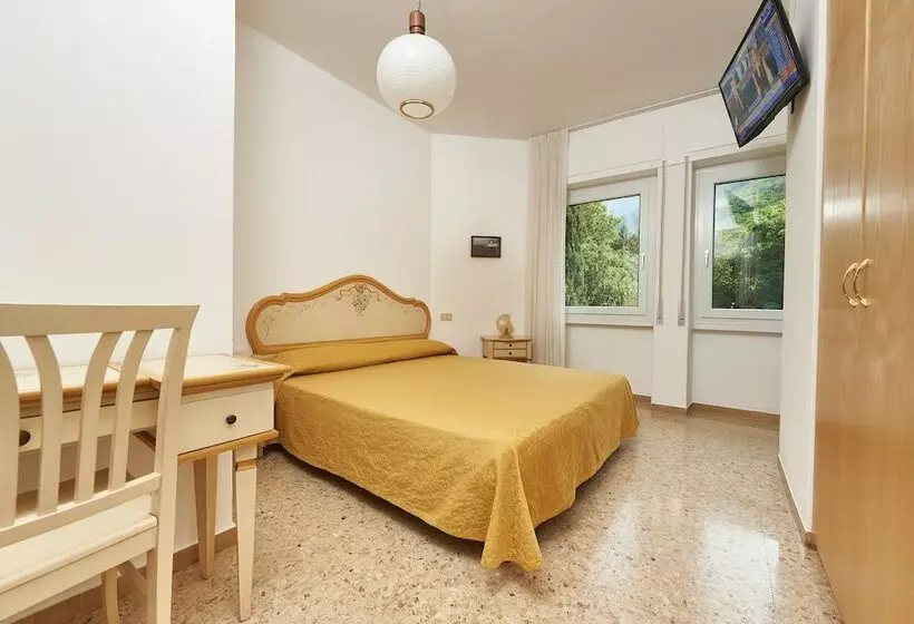 اتاق استاندارد با چشم‌انداز کوهستان, Villa Orizzonte