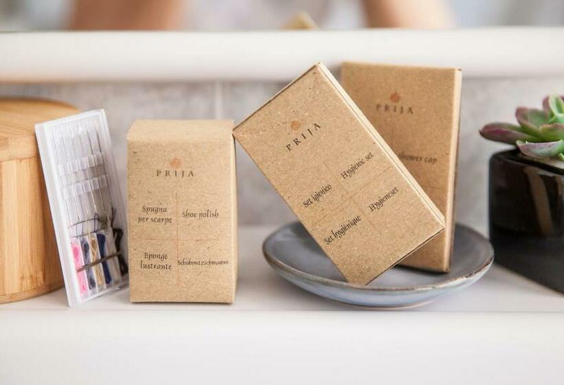 带阳台标准四人间, Virginia