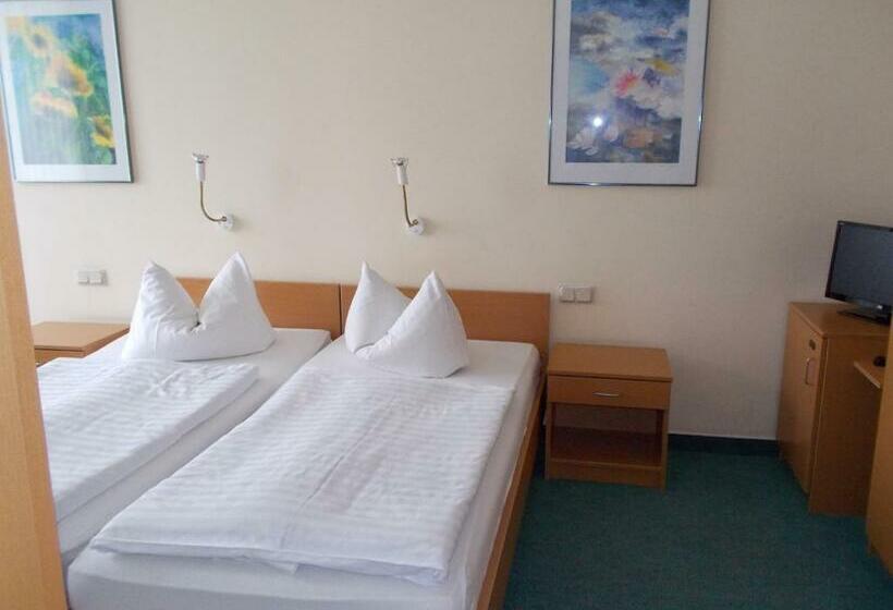 标准间, Zum Sportforum