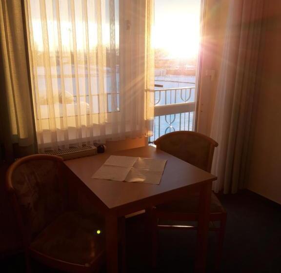 标准间带阳台, Zum Sportforum