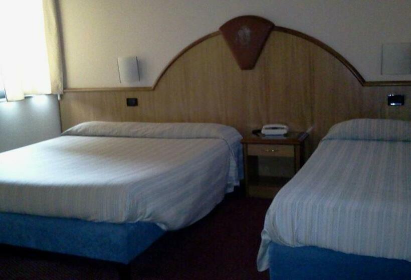 غرفة قياسية ثلاثية, Motel Residence Gonzaga