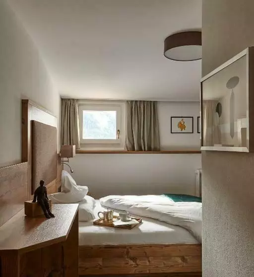 اتاق استاندارد یک نفره, Charme Hotel Uridl