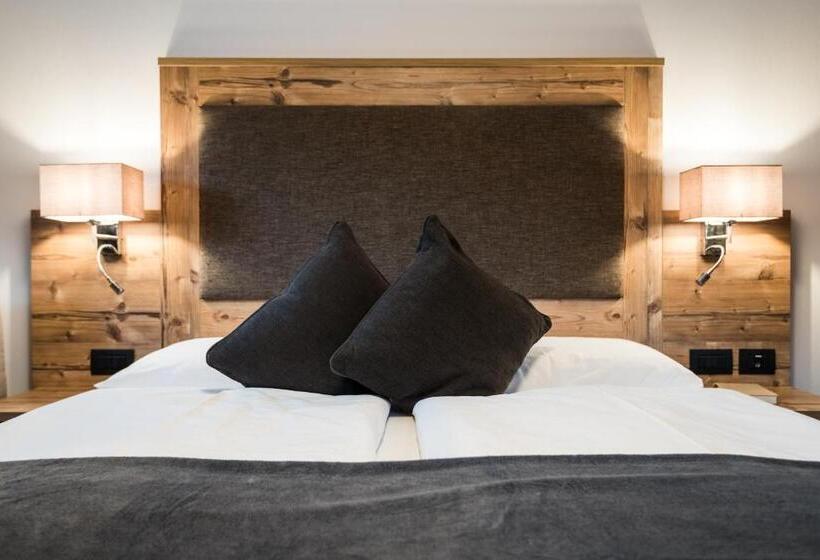 Classic room with balcony, Charme Hotel Uridl