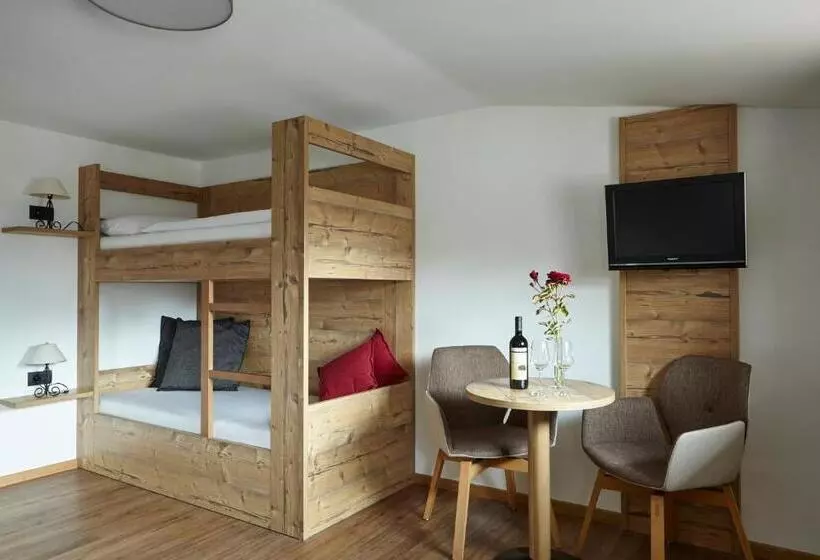 اتاق سوپریور خانوادگی, Charme Hotel Uridl