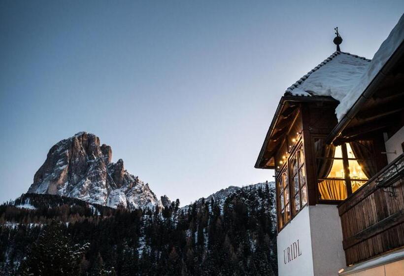 스위트, Charme Hotel Uridl