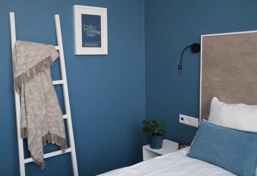 غرفة قياسية, The Bloom