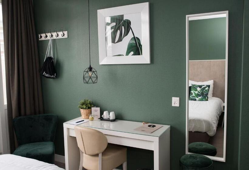 غرفة قياسية مطلّة علي البحر مزوَّدة بشُرفة, The Bloom