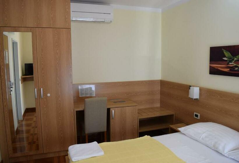 غرفة قياسية, Bed & Breakfast Grgic