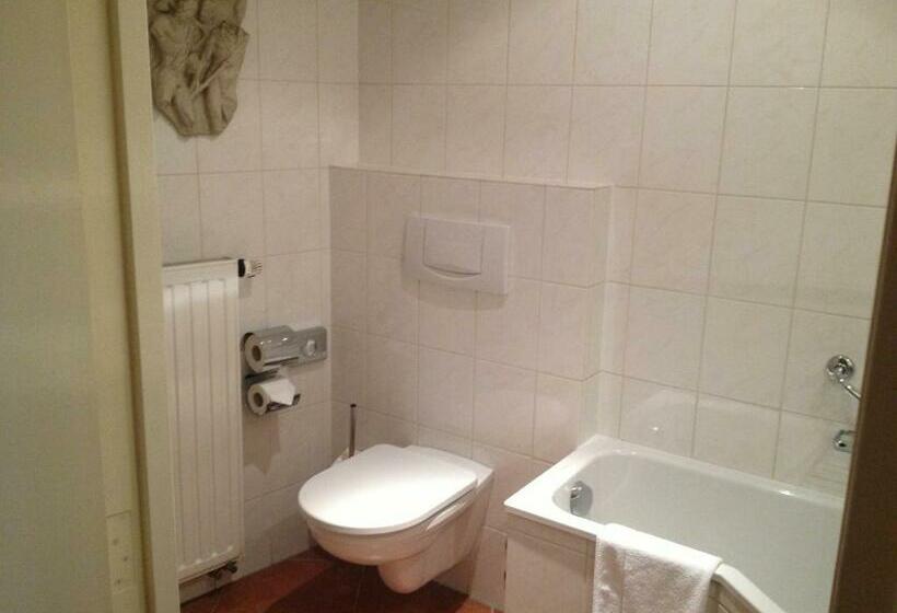 اتاق استاندارد, Botticelli