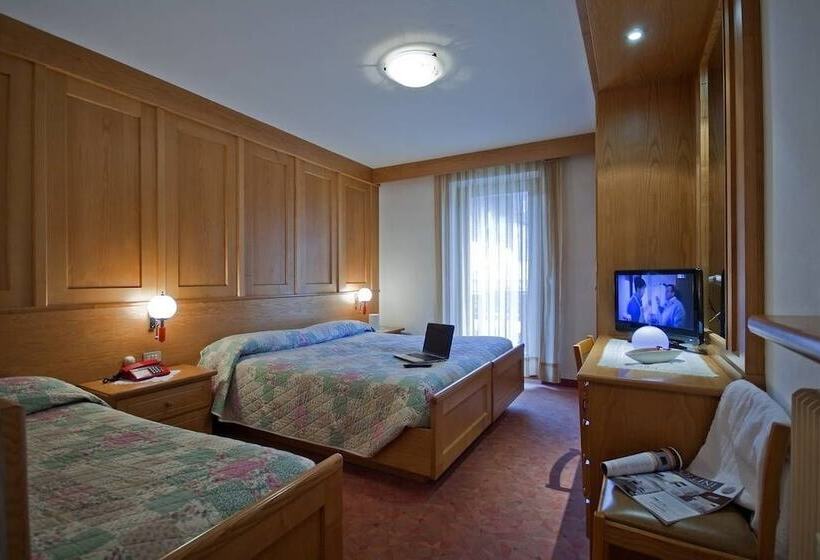 חדר סטנדרט, De Fronz