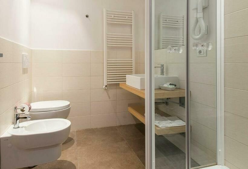 三人经典房间, Dimorae Rooms And Suites   Apartments