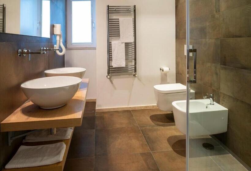 带按摩功能的小型套房, Dimorae Rooms And Suites   Apartments