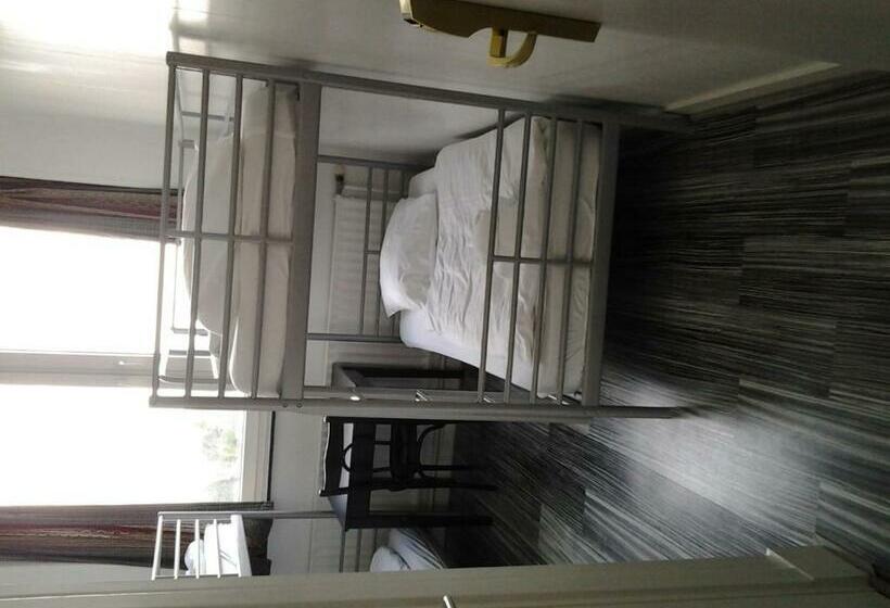 Standard Quadruple Room with Bunk Beds, Dupuis