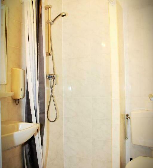 Standard Quadruple Room with Bunk Beds, Dupuis