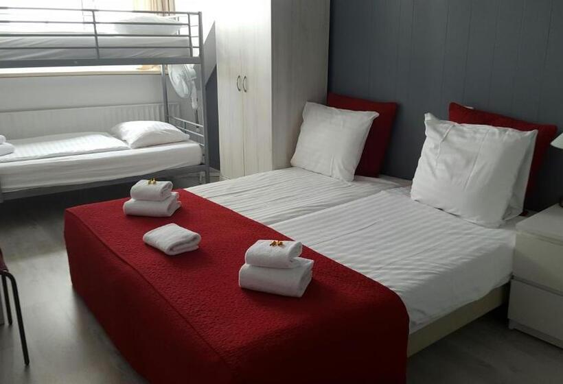 اتاق خانوادگی, Dupuis